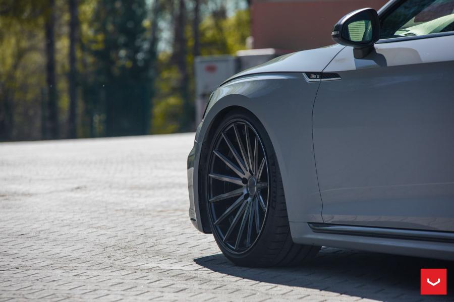 Детали экстерьера Audi RS5 Coupe on Vossen Wheels (VFS-2) 2019 года  (фото 29 из 33)